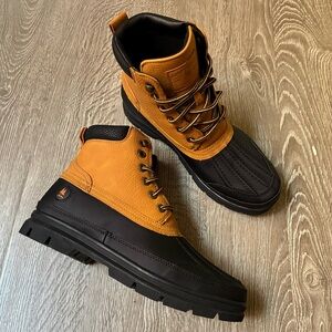 G.H. Bass Duck Boots Men’s 9.5 NWOT Tan Black Workwear Lug Sole